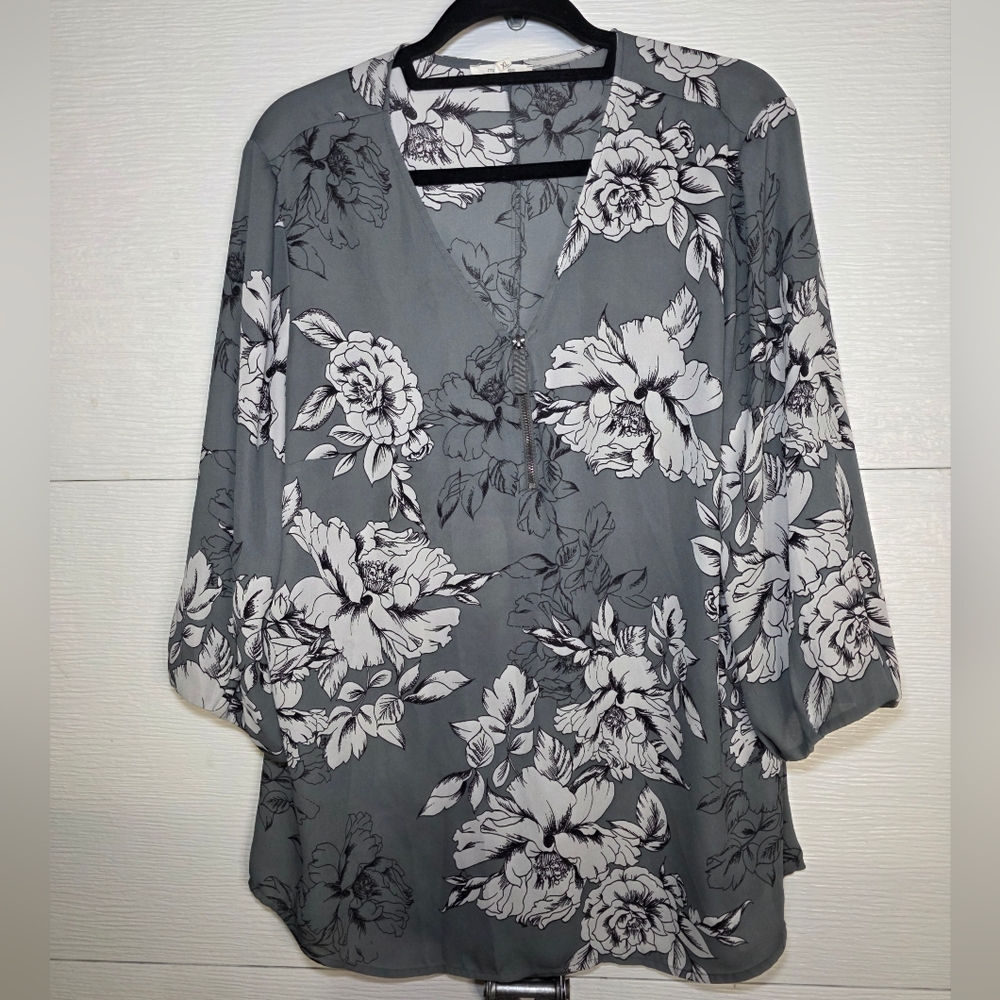 Maurices Gray Floral Blouse